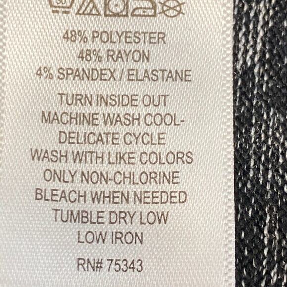 Tahari Sweater Womens XL Gray Long Sleeve Round Neck Back Insert Top Blouse - Picture 12 of 12